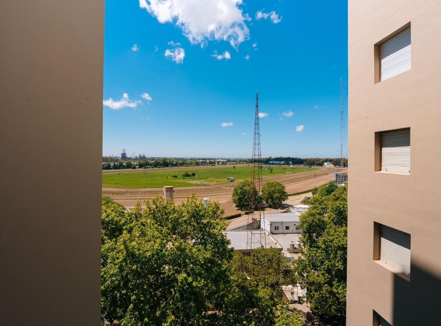 Foto de Departamento 2 Dormitorios con balcon en venta, imagen 2