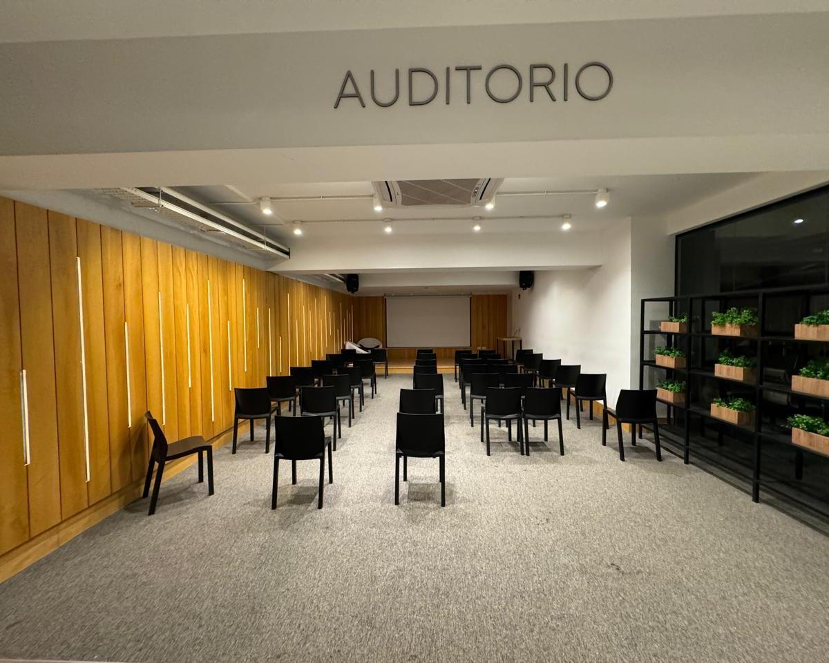 Foto de OFICINA TORRE EMILIA, imagen 5