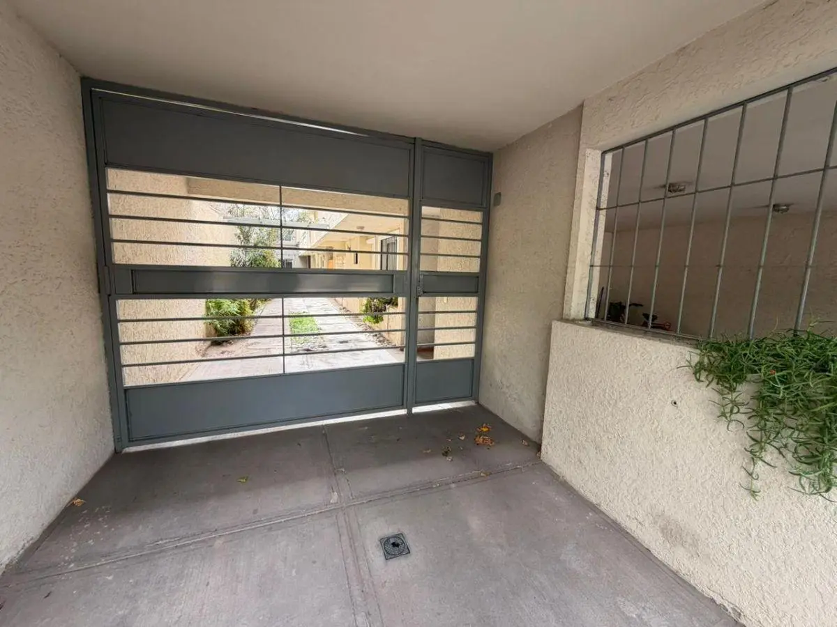 Duplex de 2 dormitorios en venta en Godoy Cruz 4