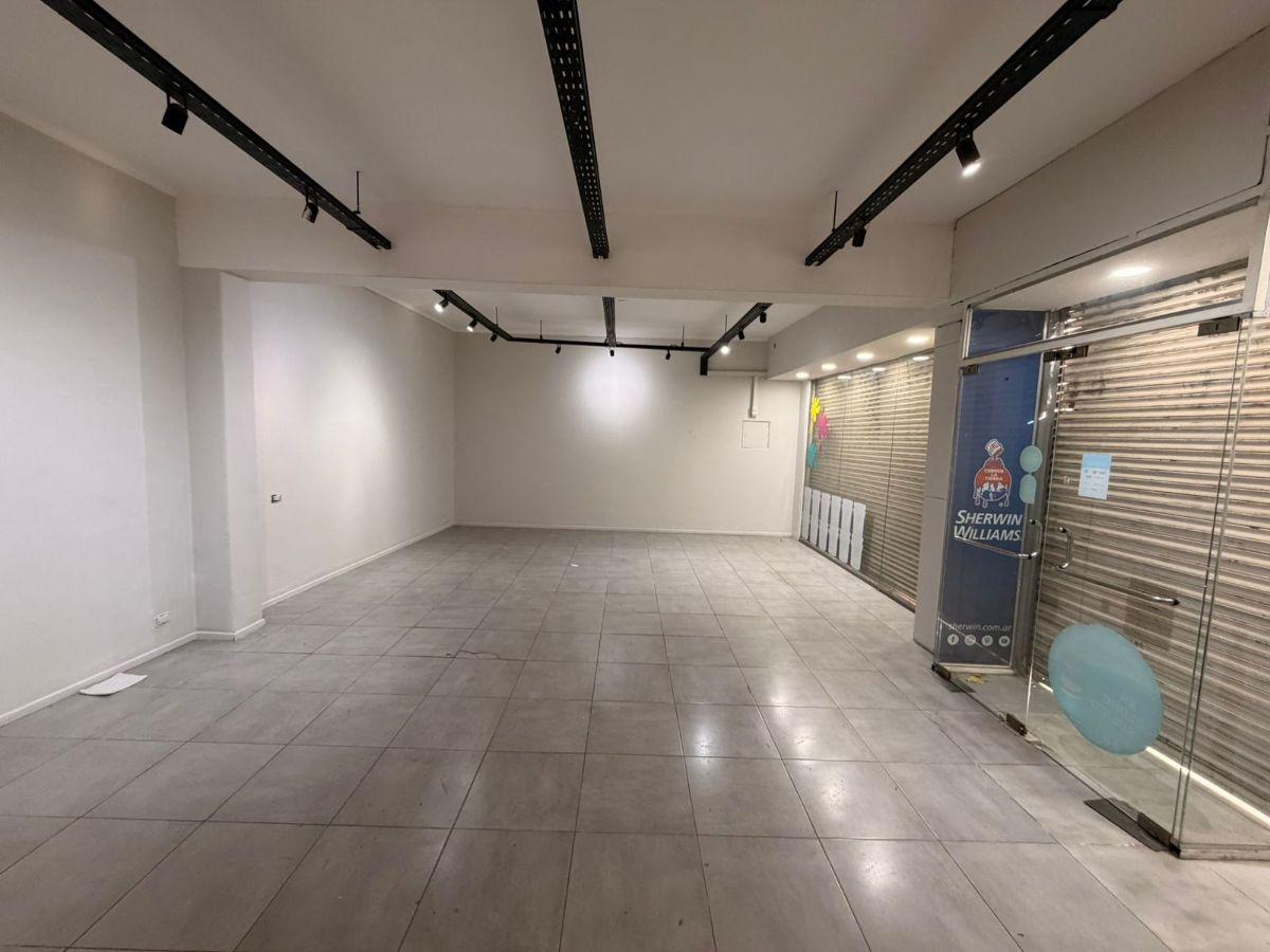 Foto de Local comercial de 110 m² en alquiler en Godoy Cruz, imagen 5