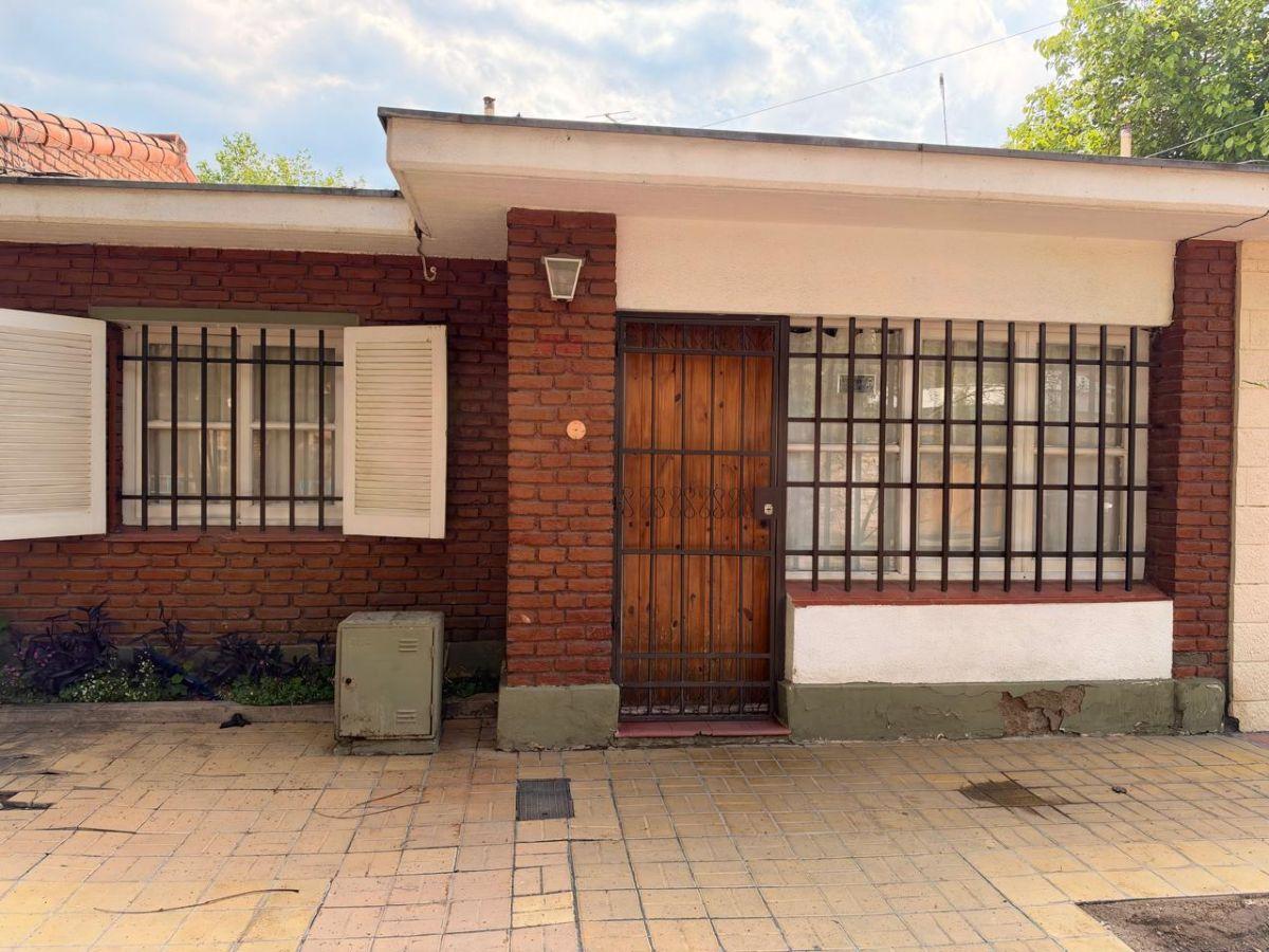 Foto de Casa de 131 m² con 3 dormitorios en venta en Sexta Sección, imagen 2