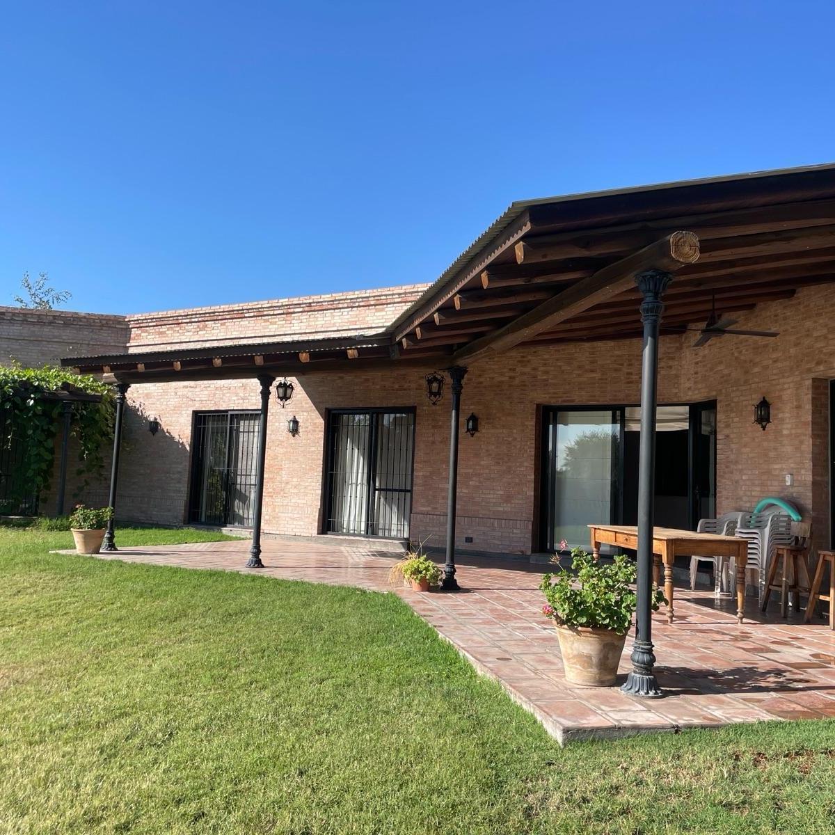 Casa - Chacras de Coria 4