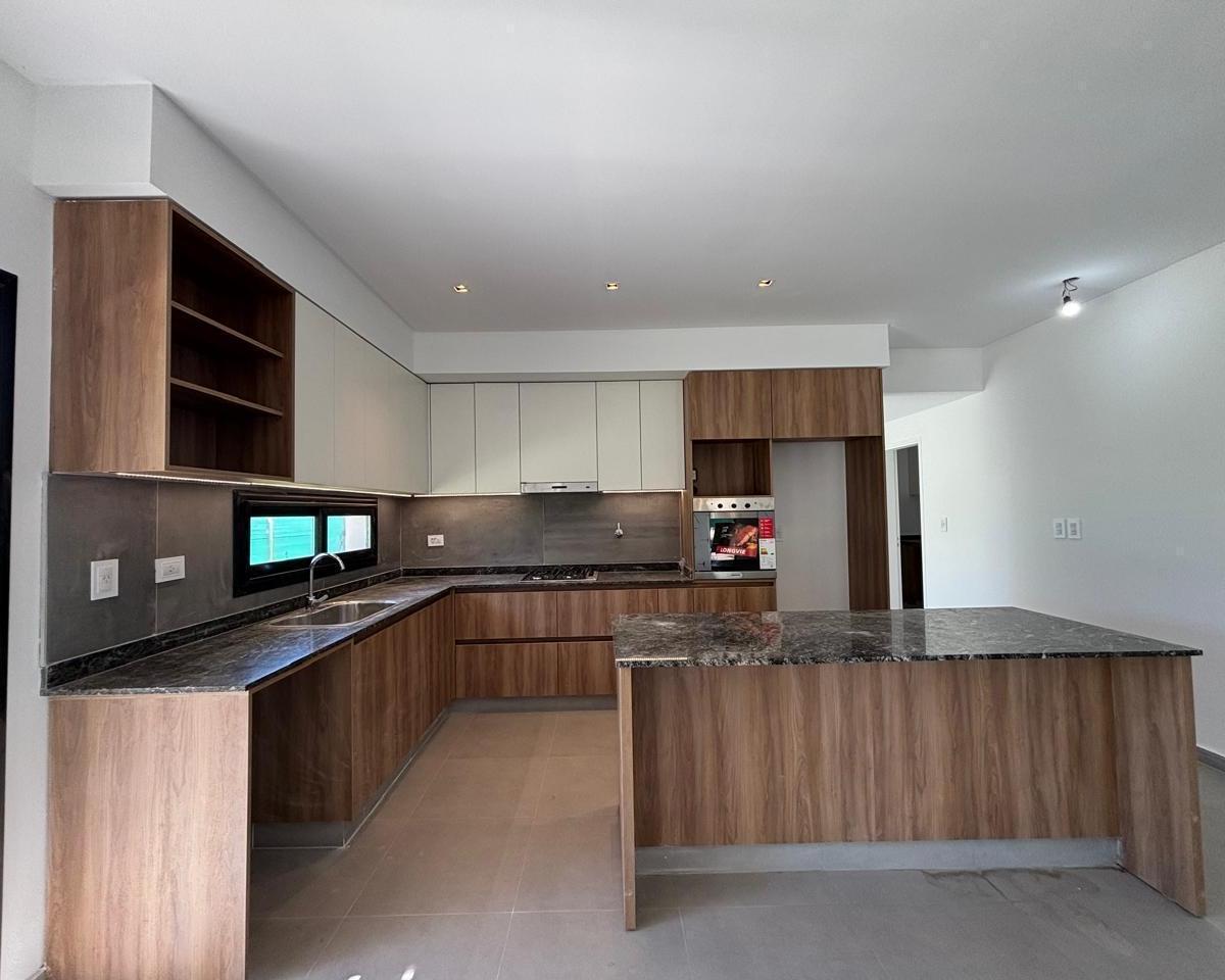Casa en Venta en El Barrio Lar de Vieytes III 1