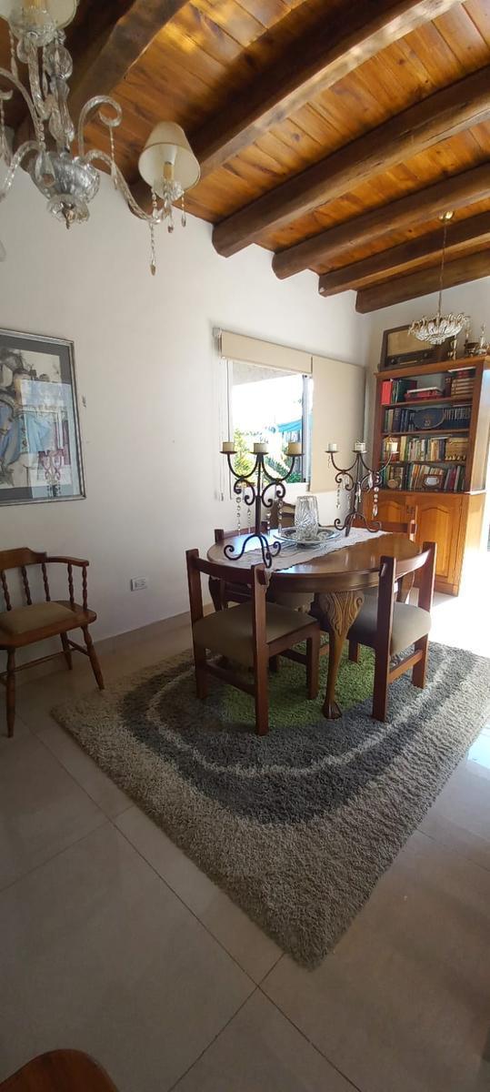 Casa en Barrio Privado Los Carolinos 4