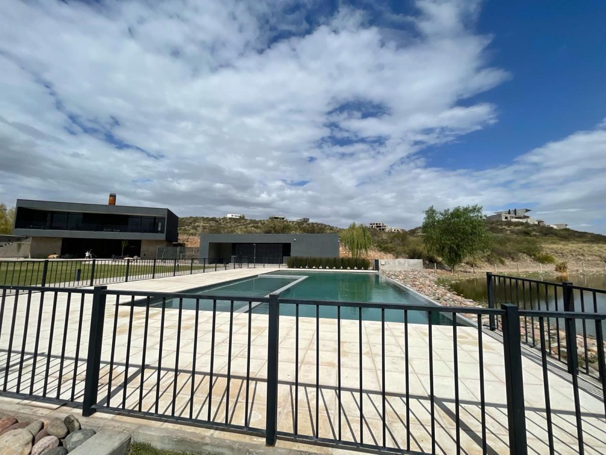 Terreno en Venta Barrio Aguaribay 3