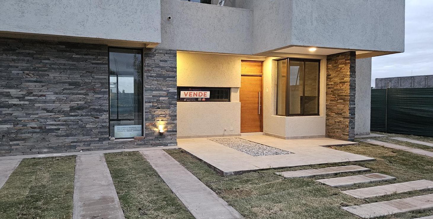 Casa en  Barrio Terra Malva, lujan de cuyo