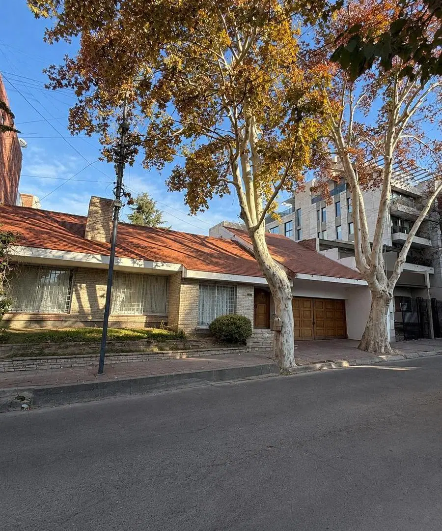 Casa Sargento Cabral entre Huarpes y Paso de lo Andes 2