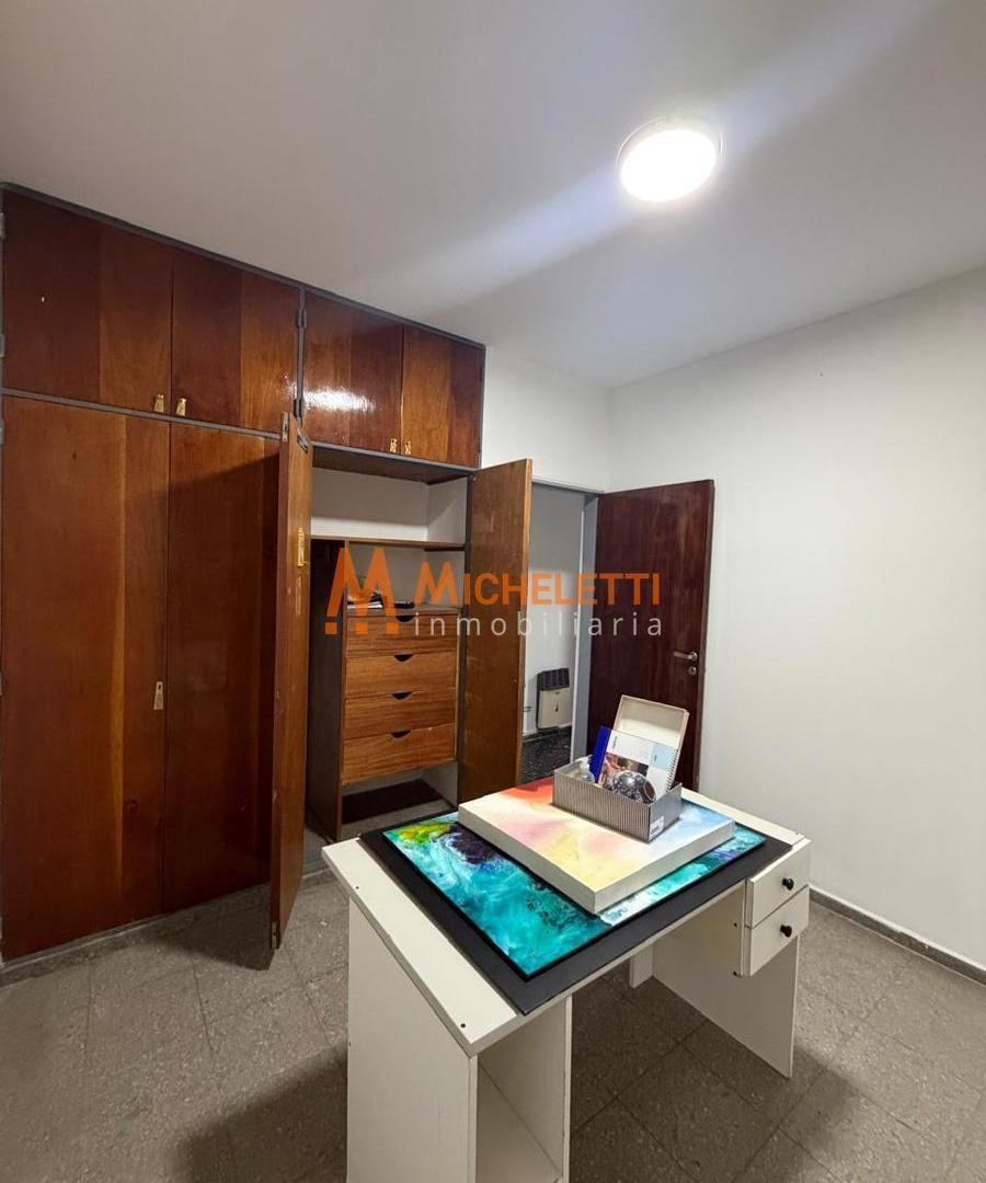 Foto de CASA EN VENTA- TORCUATO DI TELLA GODOY CRUZ, imagen 4
