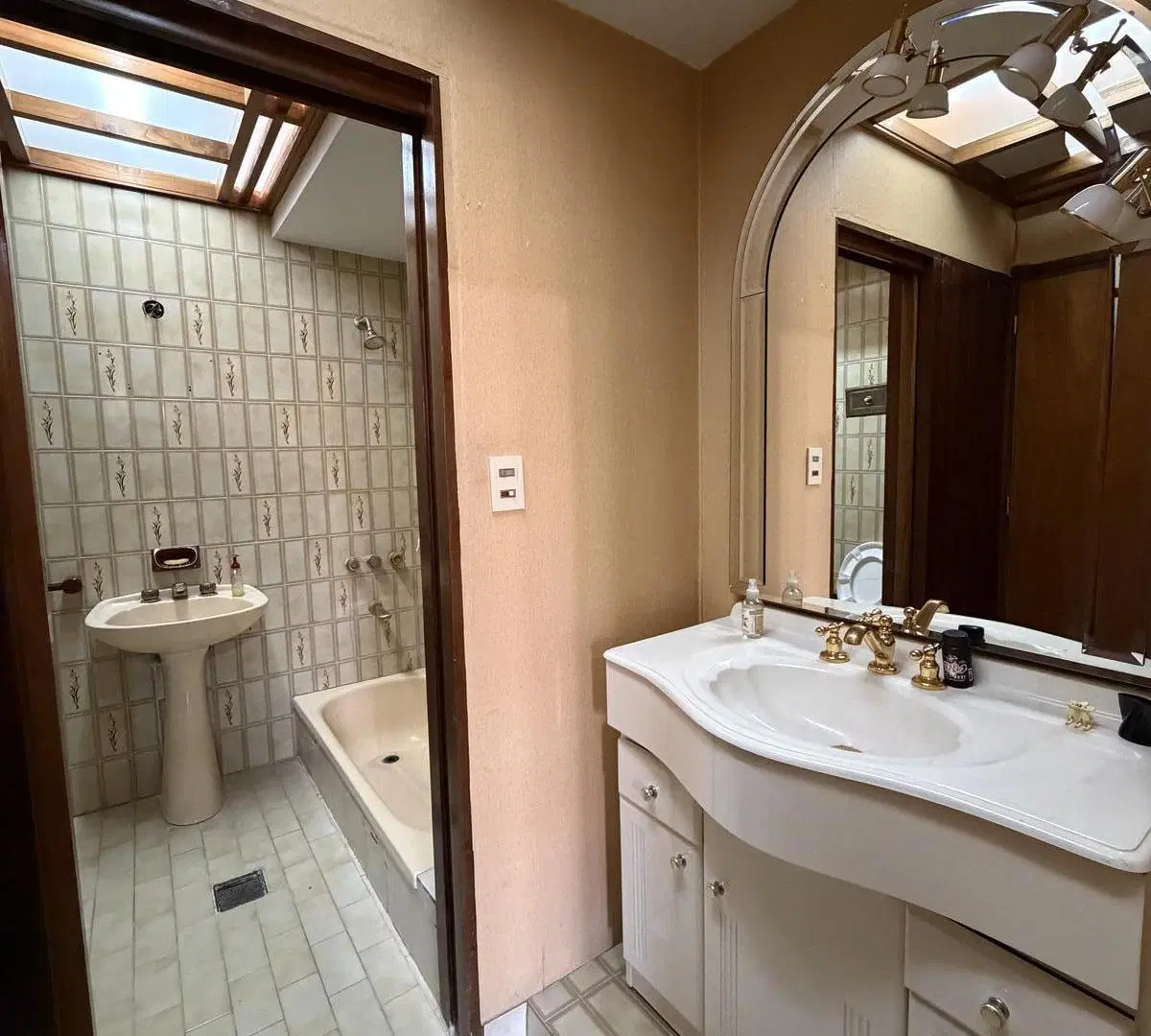VENTA de Casa esquina F. Arenas y Constitución. Rivadavia 5