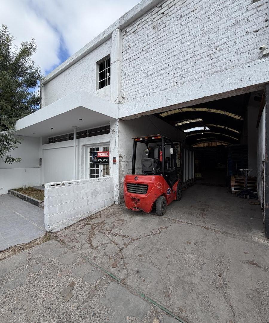 Foto de VENTA de Galpón + Oficinas en San Martín, imagen 1