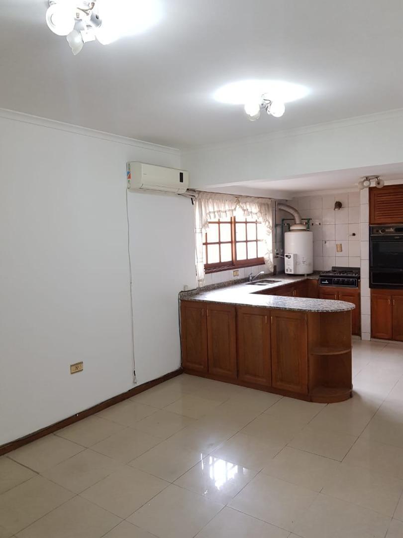 Departamento en Calle 25 de Mayo - Tres Dorm. 2