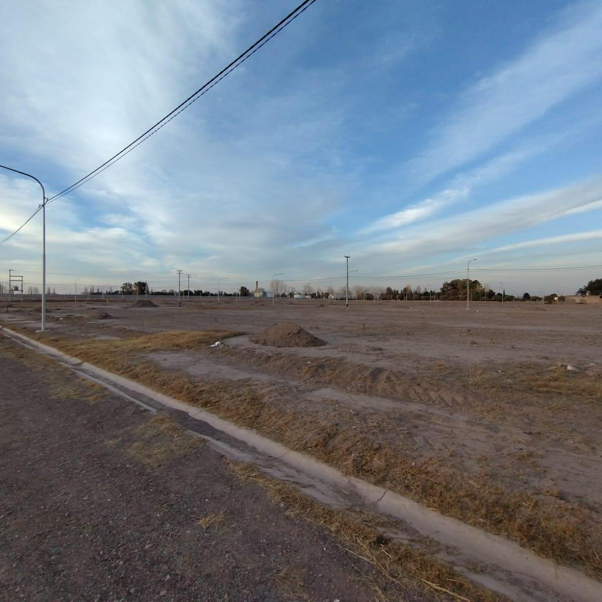 Lote en Barrio Cerrado - Lunlunta 2