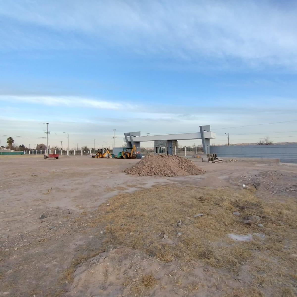 Lote en Barrio Cerrado - Lunlunta 4