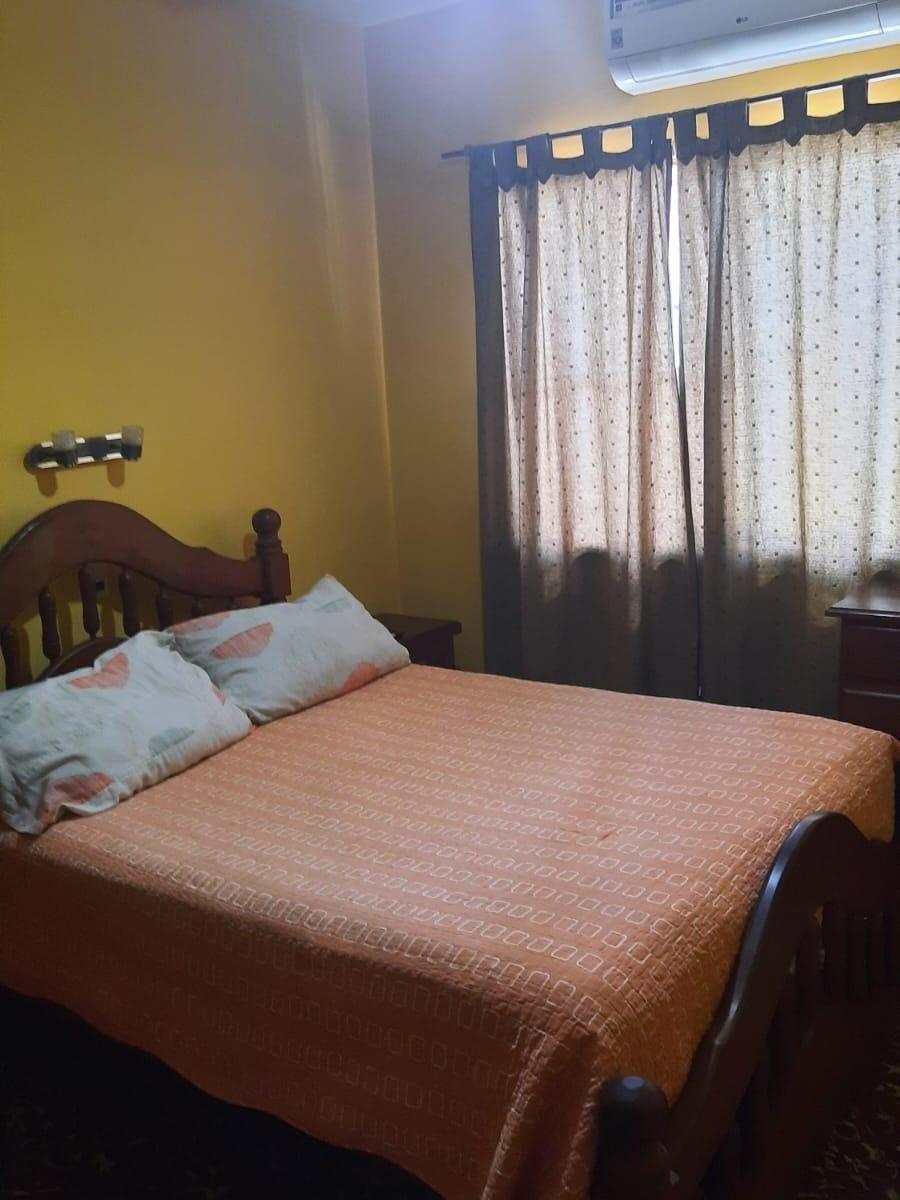 Casa con Departamento en Las Heras 2