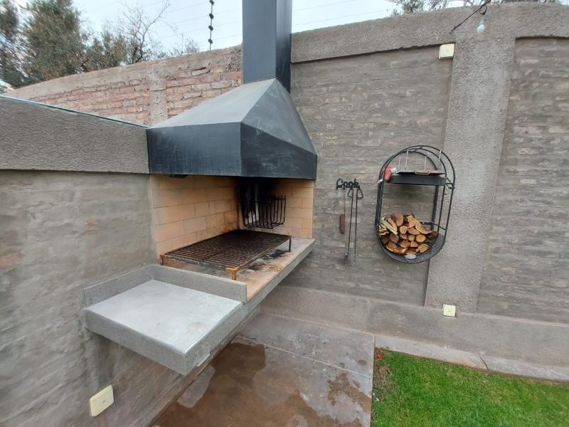 Casa en Barrio Privado Alto Moyano 1