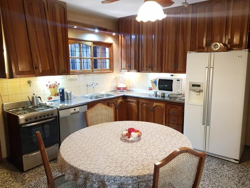 Casa en San Jose de Guaymallen con Quincho y Pileta 2