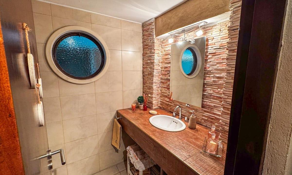 Casa Sobre Av Mitre de Guaymallen 4