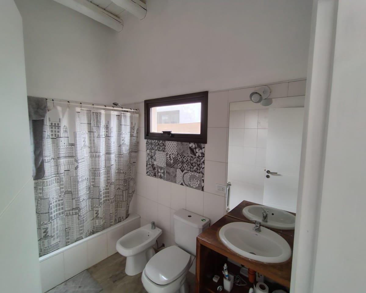 Casa en Barrio Lar de Drummond - 300 m² 4