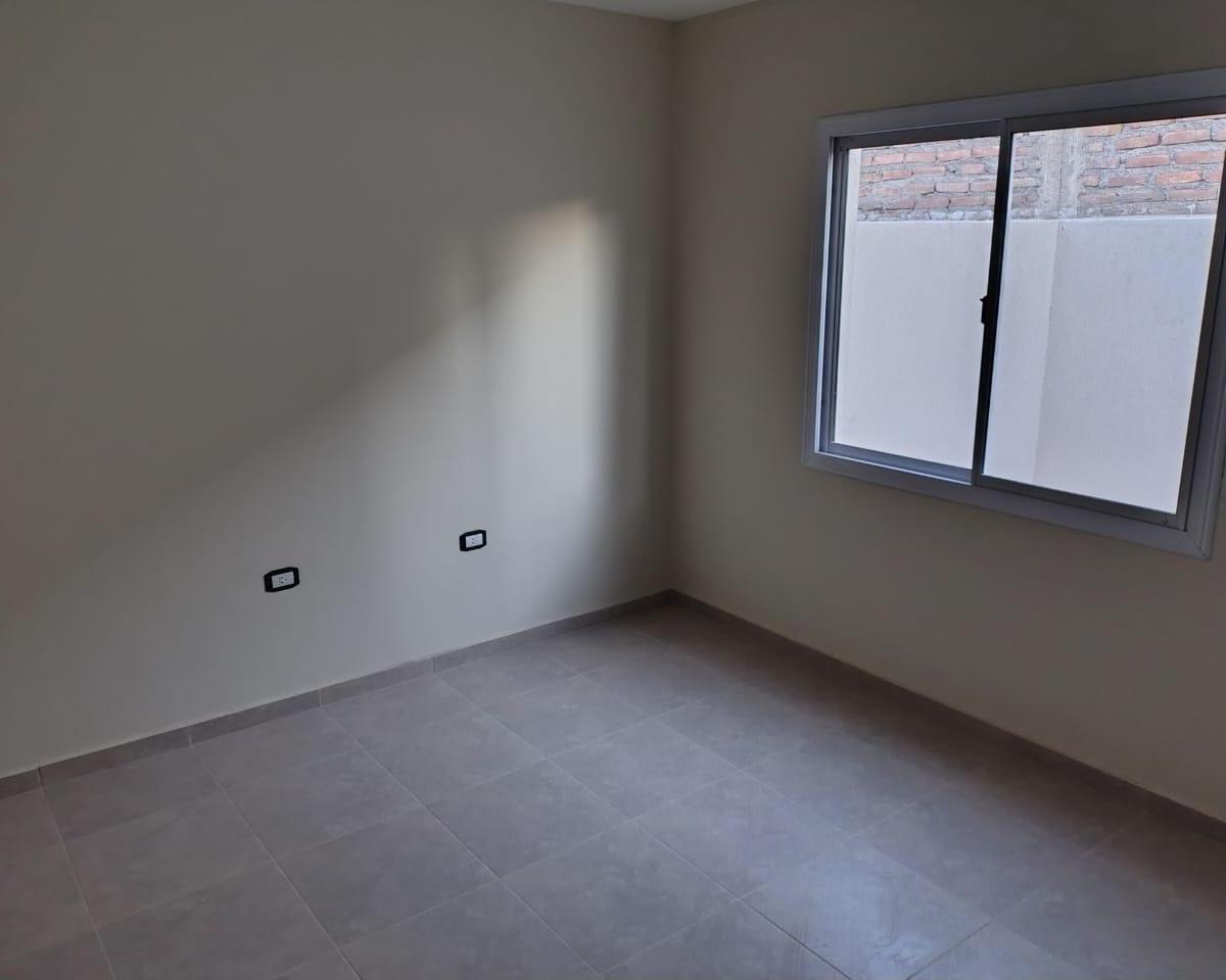 Duplex en Complejo Cerrado en Villa Nueva - Gllen 5