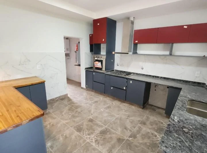 CASA EN B° LAR DE VIEYTES I - MAIPU 5