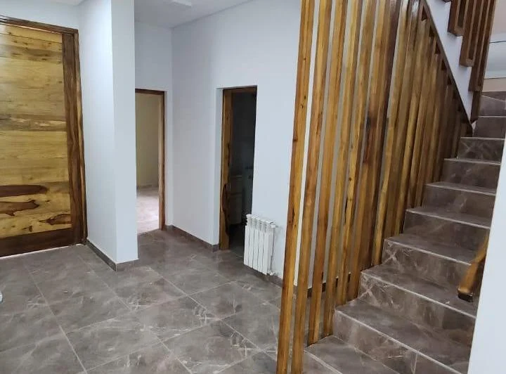 CASA EN B° LAR DE VIEYTES I - MAIPU 1