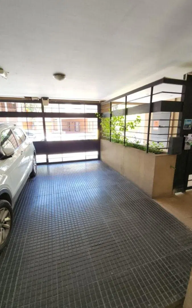 DUPLEX EN ALMIRANTE BROWN DEL BARRIO BOMBAL 4