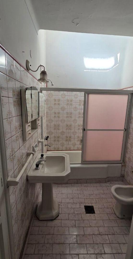 Foto de DEPARTAMENTO EN PLENO CENTRO DE MENDOZA CALLE J.V. ZAPATA, imagen 3