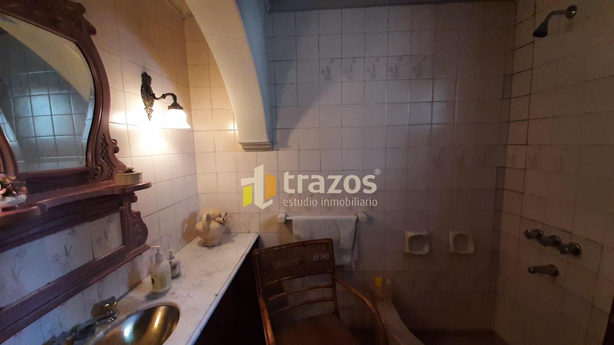 Casa en Venta Categoria con Gran Parquizado Guaymallén 5