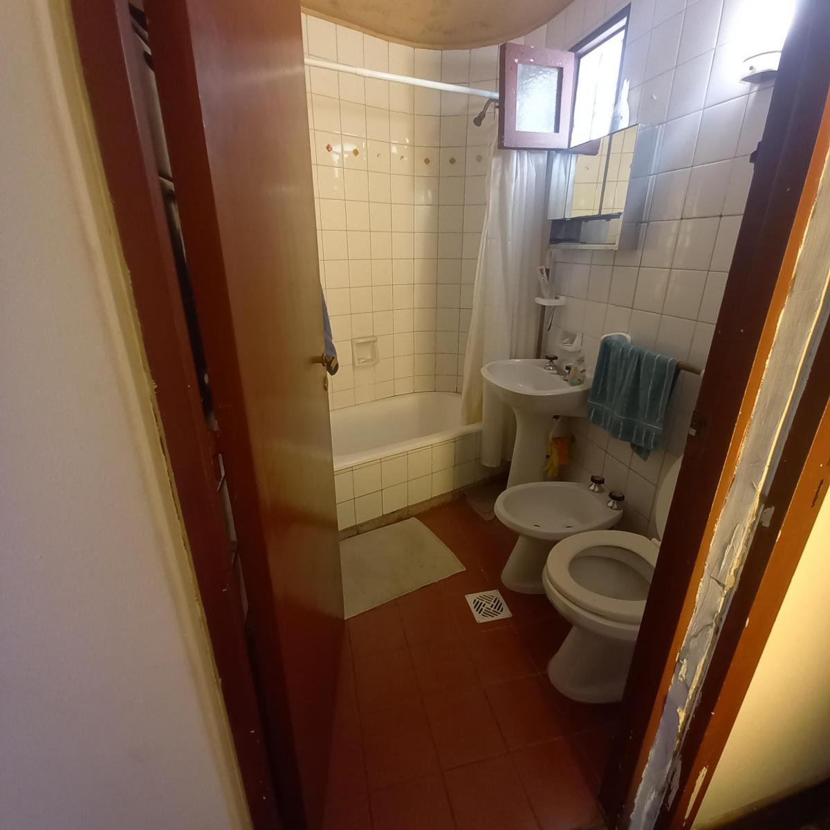 Casa Ubicadisima en Godoy Cruz 2