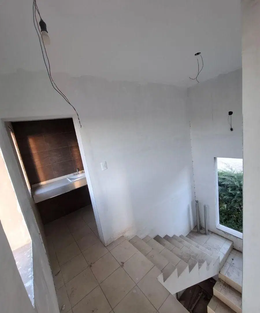 Oportunidad en Las Candelas II | Casa + Unidad Independiente | Vistas a Cordillera | Obra Avanzada 5