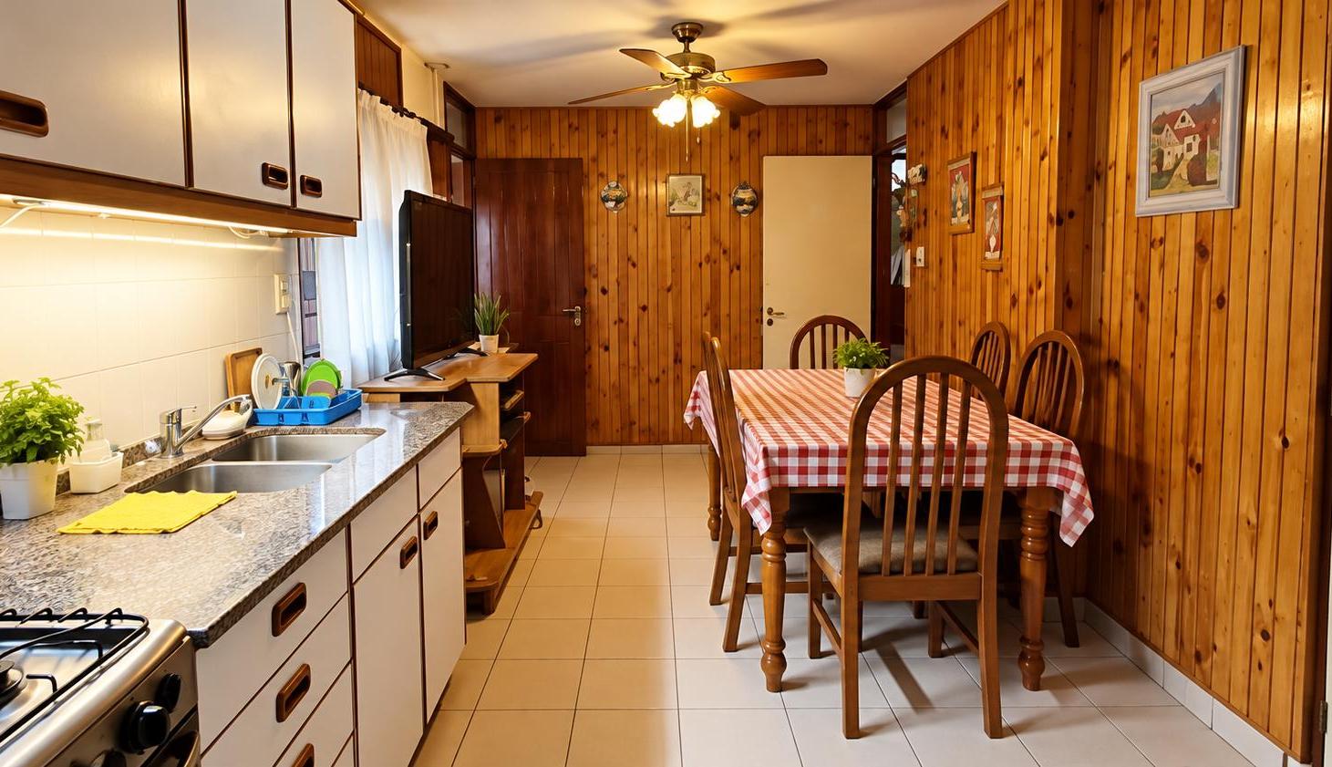Foto de Casa + Segunda Vivienda | 6 Dormitorios | Amplio Jardín | Godoy Cruz, imagen 2
