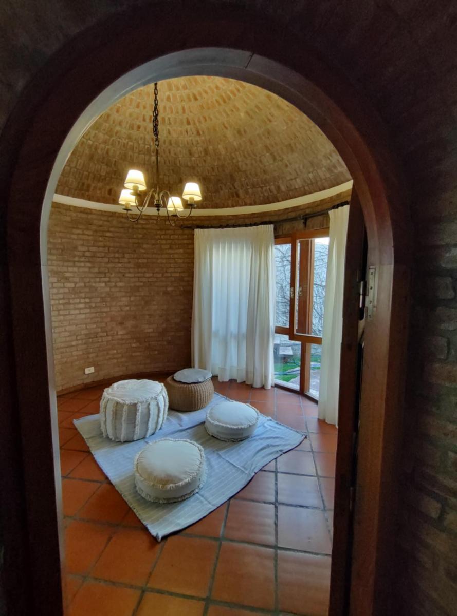 Arizu (4 Dorm. 4 Baños. Pileta) 3