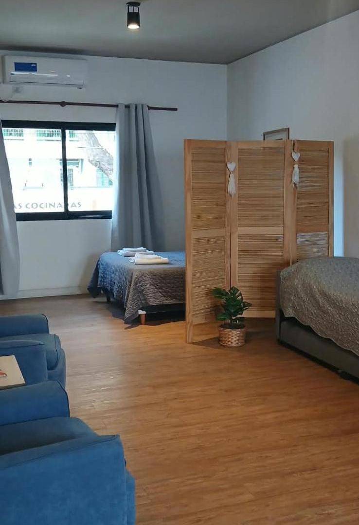 Foto de Vendo Departamento frontal amoblado Ady. Mitre y General Paz //, imagen 3