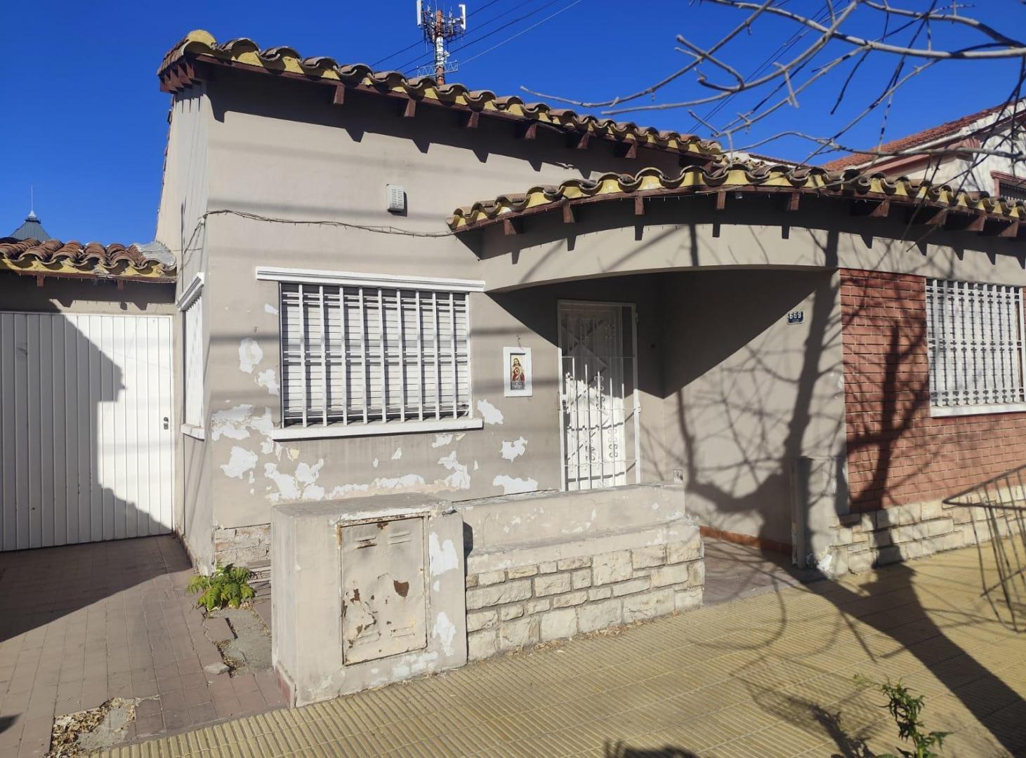 Foto de Casa en Venta calle Taboada, Luján de Cuyo, imagen 1