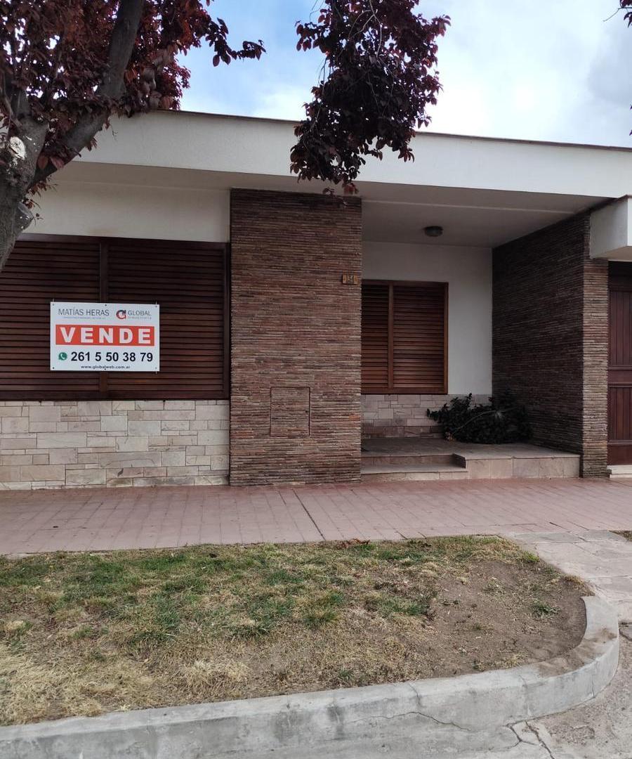 Foto de CASA EN VENTA | DOBLE FRENTE | CALLE GUIÑAZÚ, LUJÁN DE CUYO, imagen 5