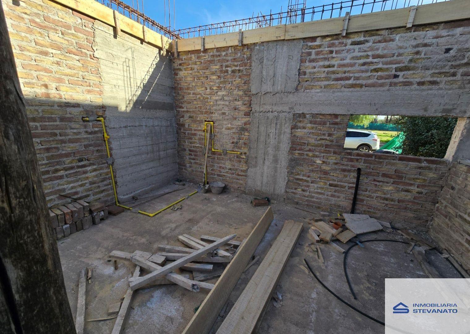 Foto de Casa en venta de 5 dormitorios c/ cochera en Russell, imagen 3