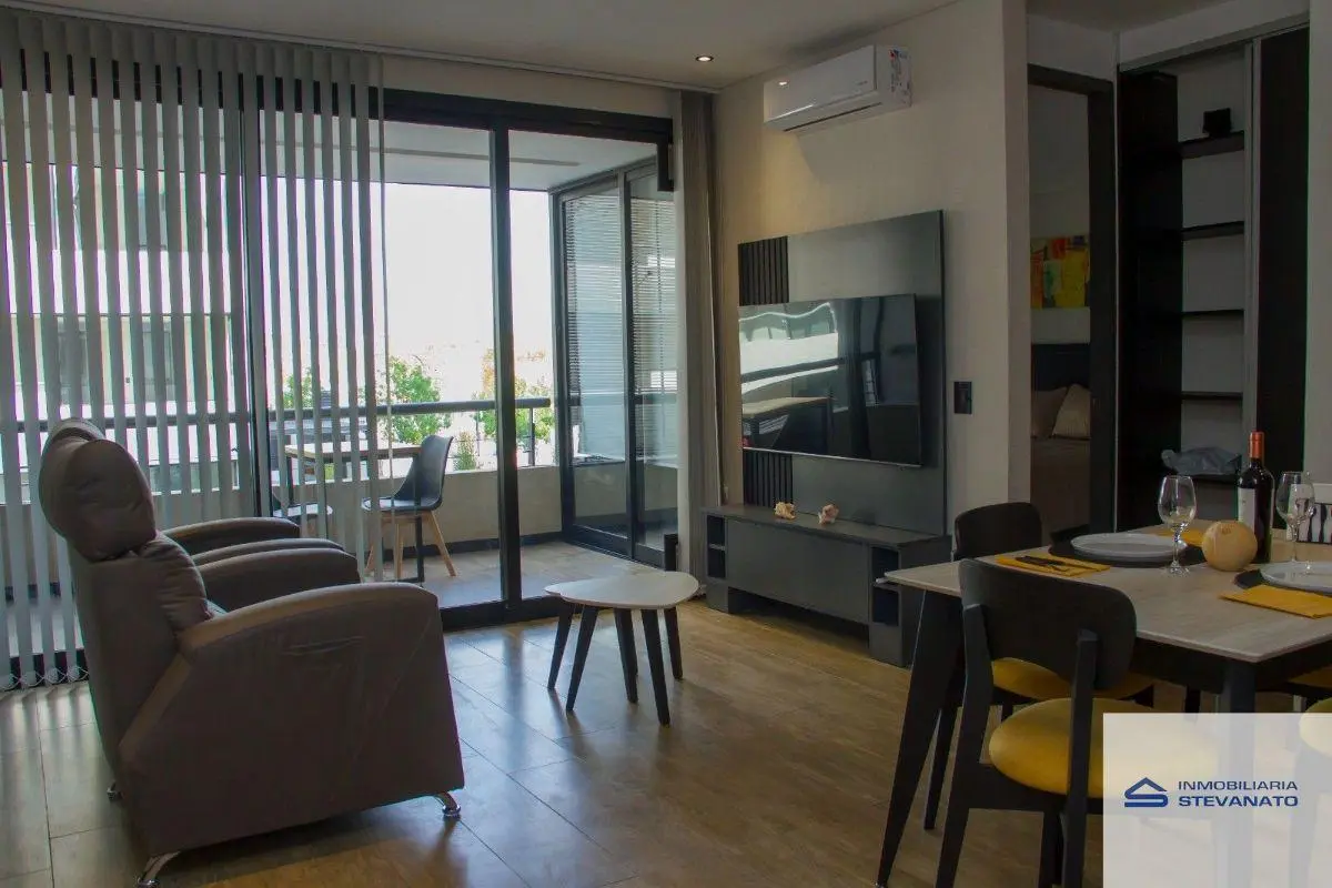 Departamento en alquiler c/ cochera en Villa Nueva 2