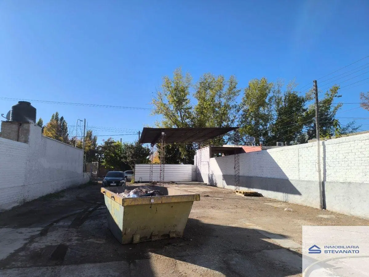 Galpón de 140 mts2 en alquiler,  700m2  de terreno, y dos tinglados, Maipú 2