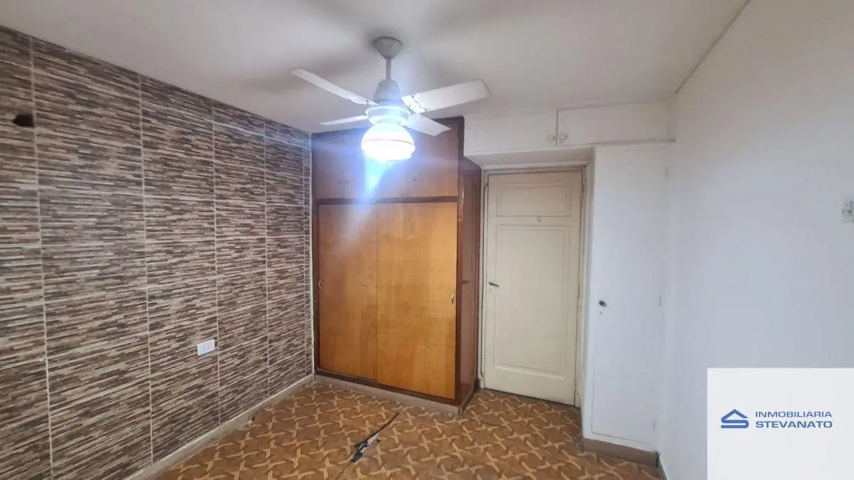 Casa en alquiler de 2 dormitorios c/ cochera en Maipú 4