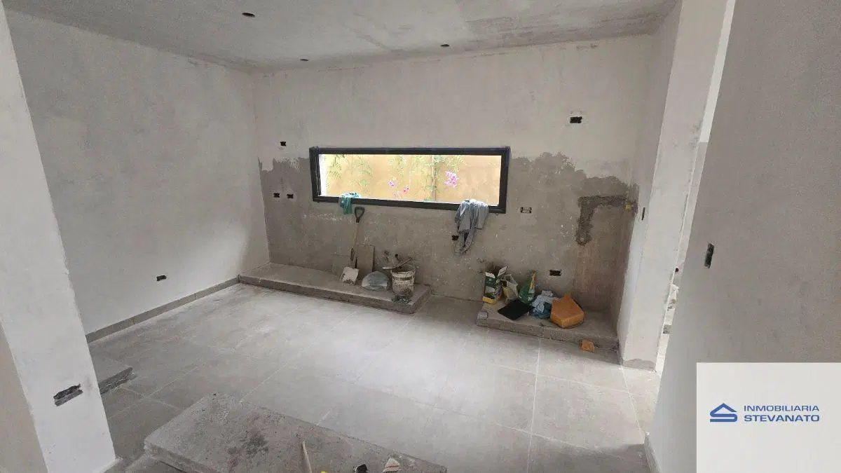 CASA | A ESTRENAR | SUITE EN PB | COCHERA DOBLE | LOMAS DE RUSSELL 5