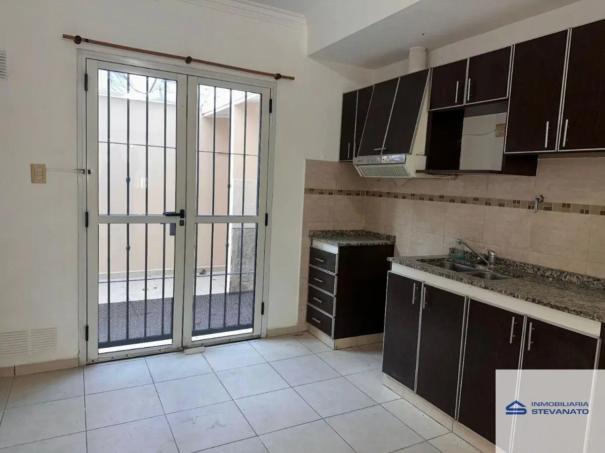 Dúplex en alquiler c/ cochera en Villa Nueva 5