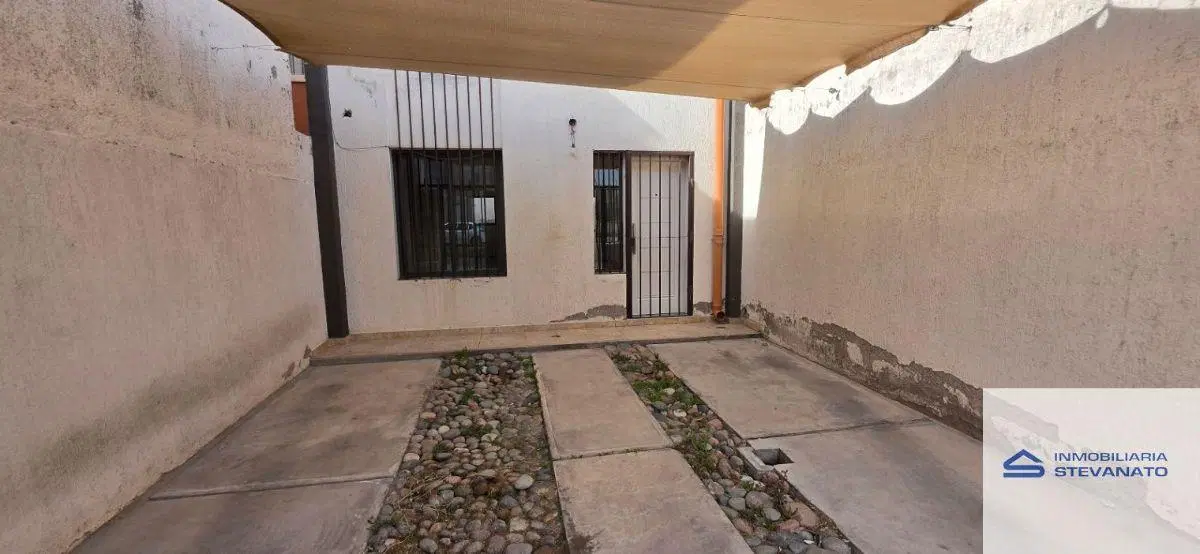 Dúplex en alquiler c/ cochera en Maipú 1