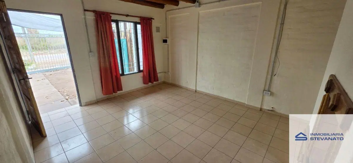 Casa en alquiler c/ cochera en Lunlunta 3