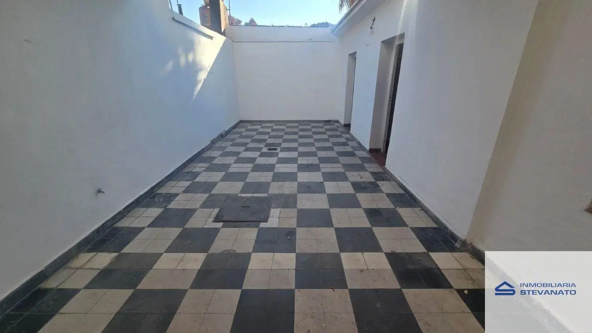 Casa en venta de 3 dormitorios c/ cochera en Godoy Cruz 5