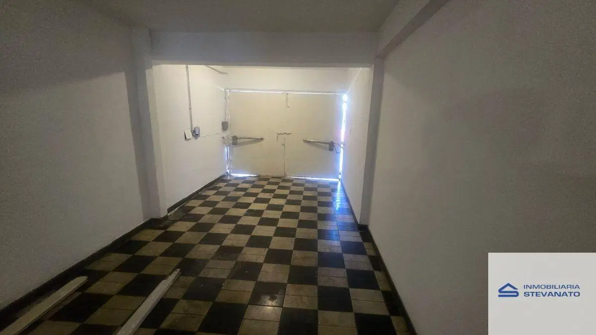 Casa en venta de 3 dormitorios c/ cochera en Godoy Cruz 8