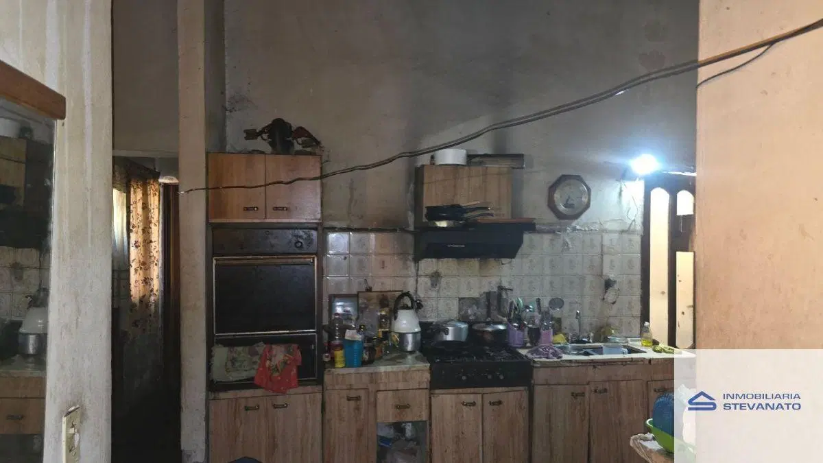 Casa en venta c/ cochera en 4.ª Sección Área Fundacional 3
