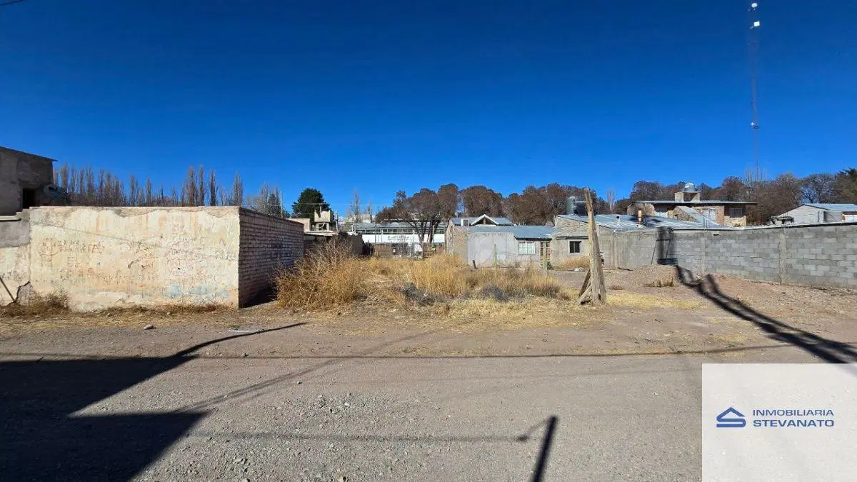 Terreno / Lote en venta de 350m2 ubicado en Uspallata 2