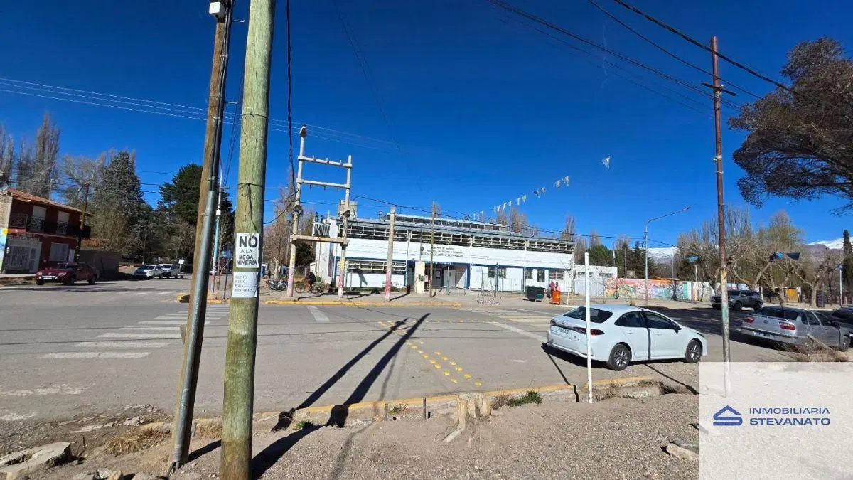 Terreno / Lote en venta de 350m2 ubicado en Uspallata 3