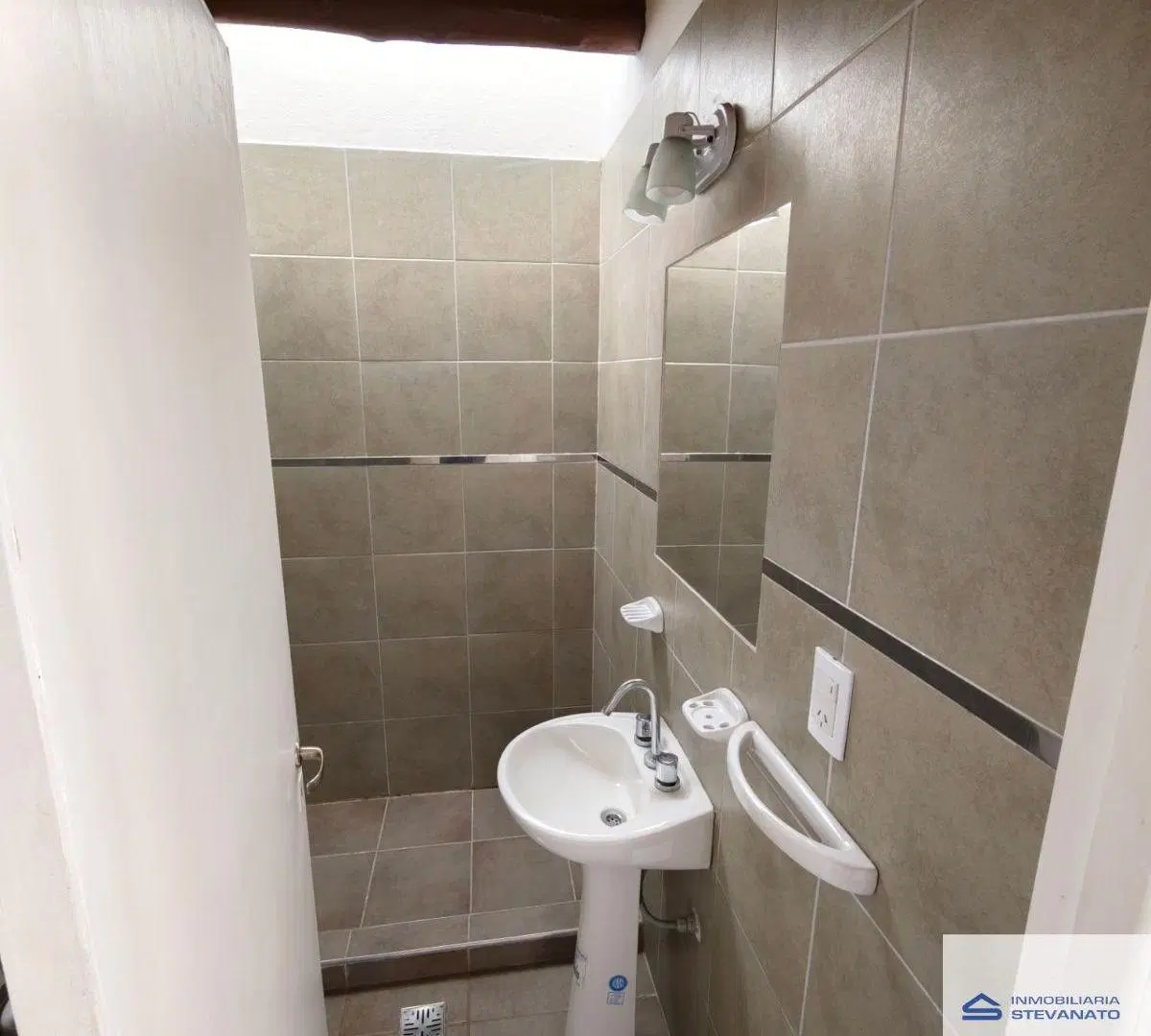 Departamento en alquiler c/ cochera en Maipú 4