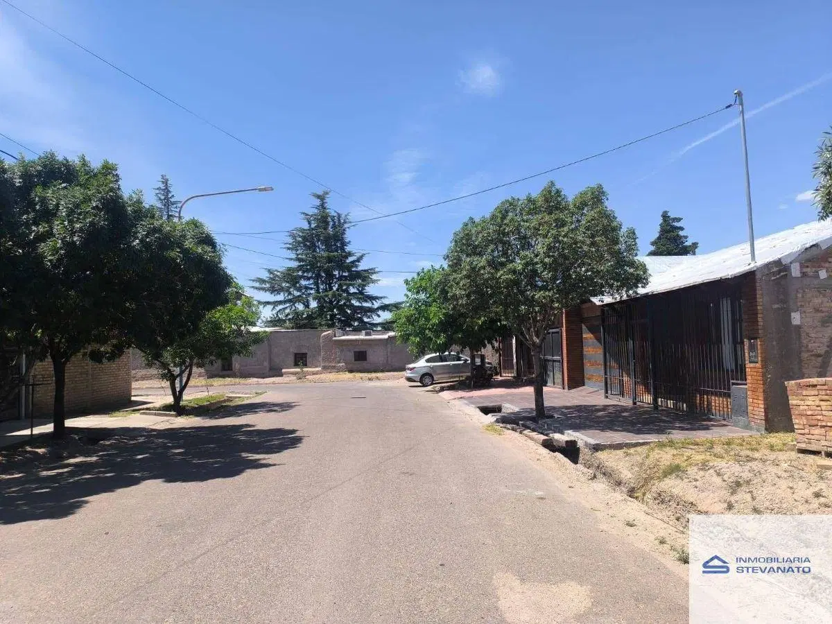 Luzuriaga, Venta de Lote de 200m2 3
